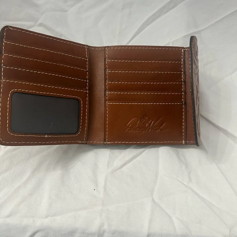NWOT Patricia Nash  Reiti Florence tooled Brown Embossed Wallet - Picture 3 of 6